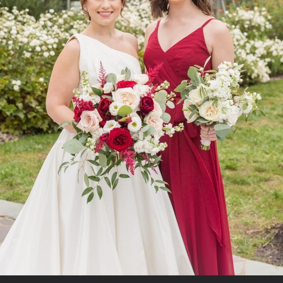 Red bridesmaid dress - Picture 1 of 3